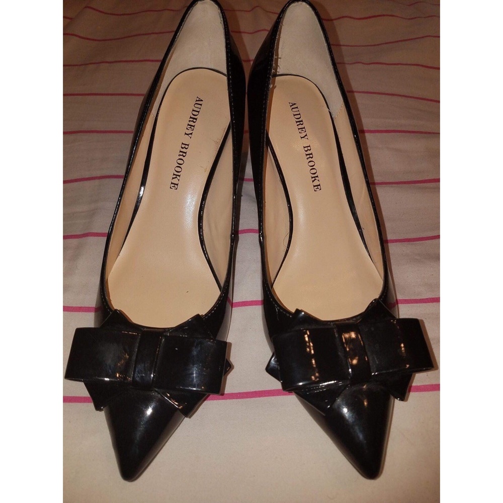 Leather shoes